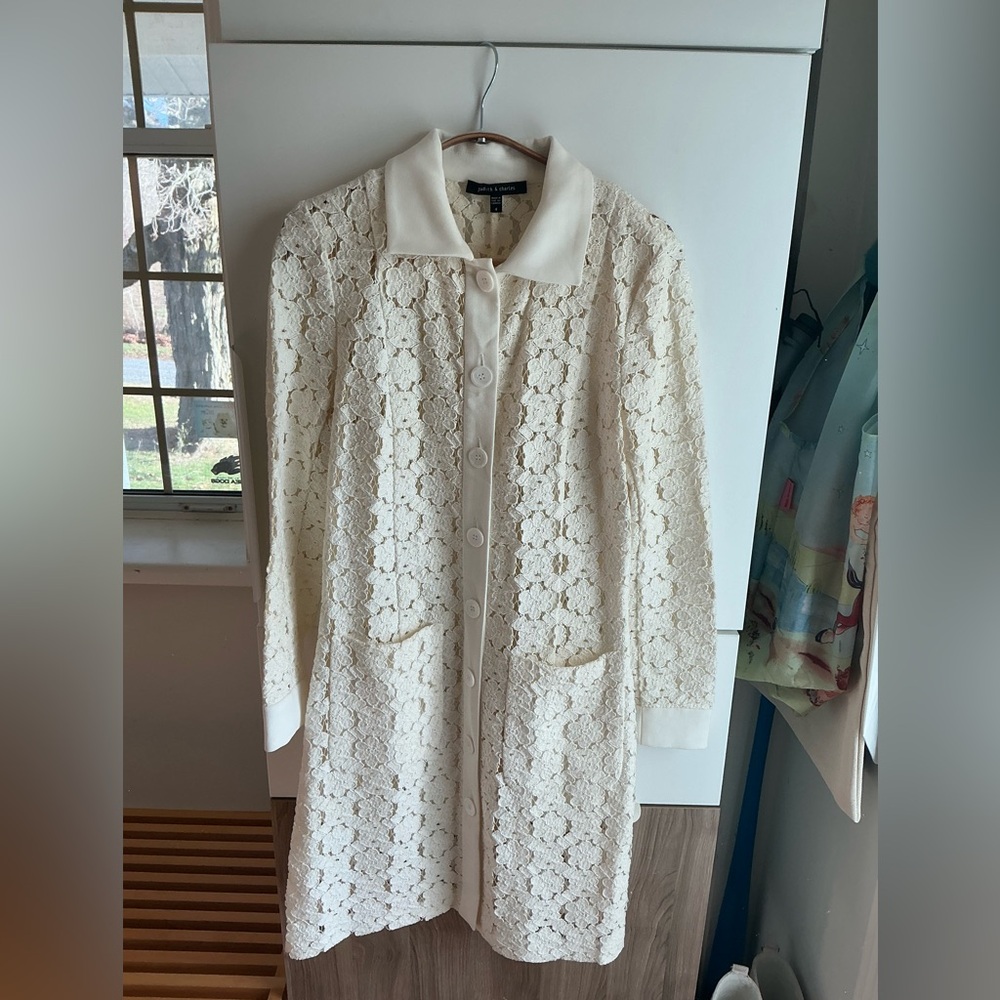 Judith & Charles Elegant Cream Lace Long Sleeve Dress or Overlay Jacket. Size 4